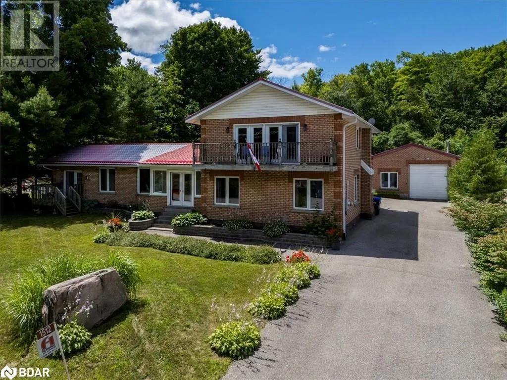 1512 CHAMPLAIN Road