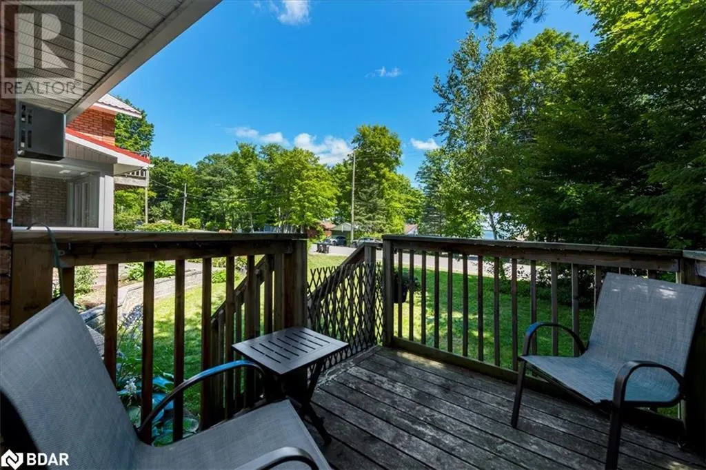 1512 CHAMPLAIN Road