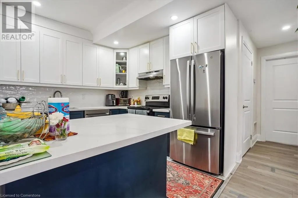 251 KING Street E