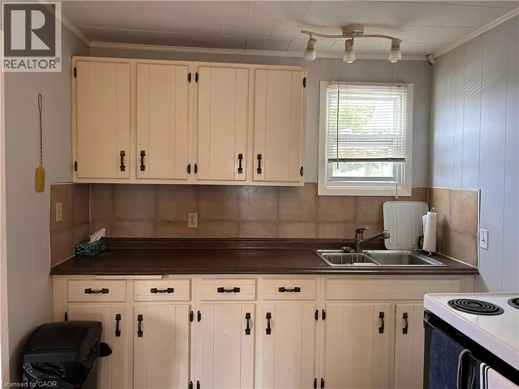 750 CHARLOTTEVILLE ROAD 8