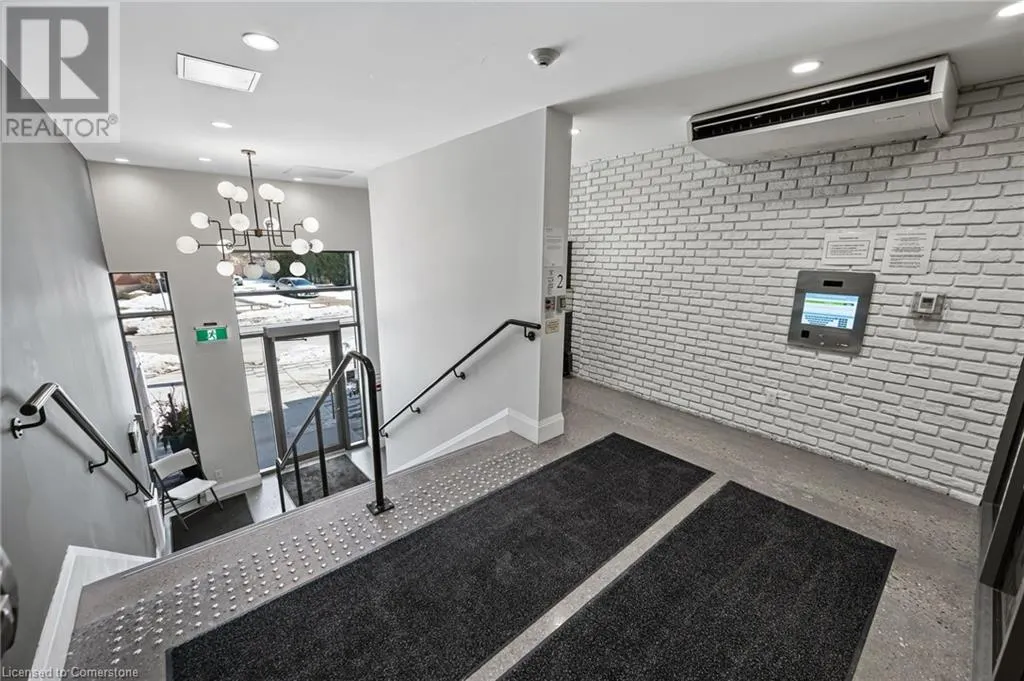 63 ARTHUR Street S Unit# 804, #804