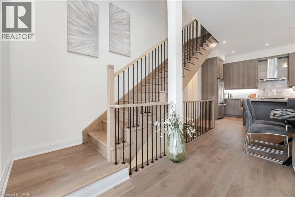 8 LOIS TORRANCE Trail