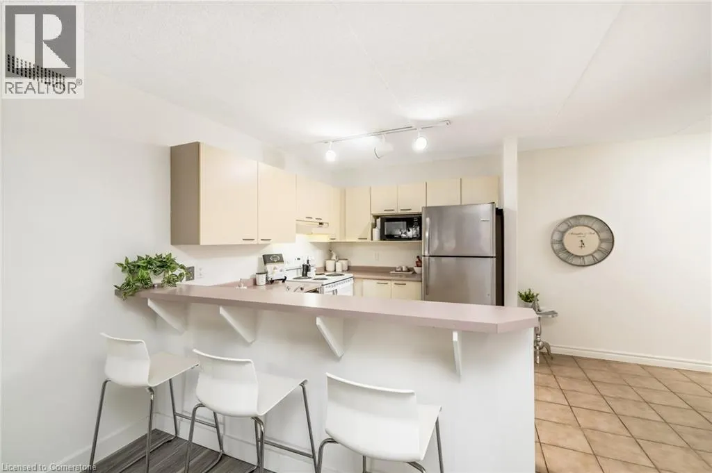 2030 CLEAVER Avenue Unit# 212, #212