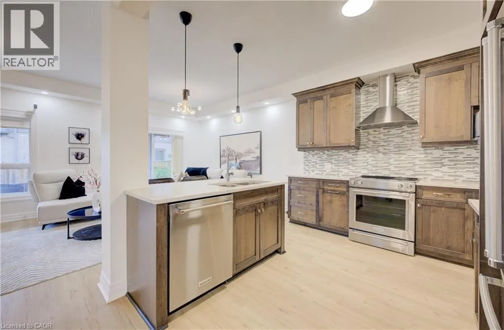 275 FALCONRIDGE Drive