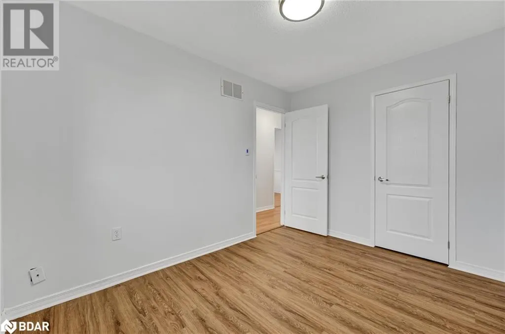 27 ADMIRAL Crescent