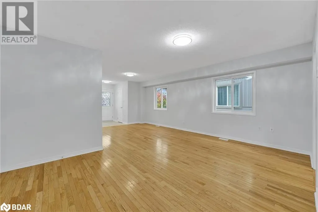 27 ADMIRAL Crescent