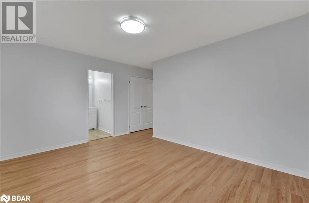 27 ADMIRAL Crescent