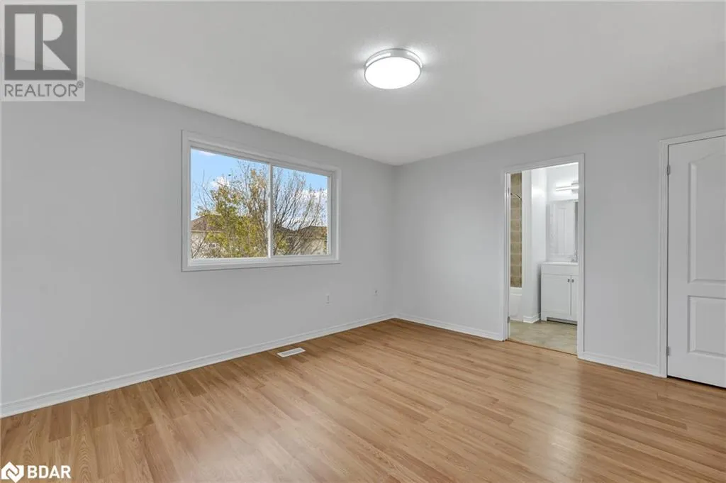 27 ADMIRAL Crescent