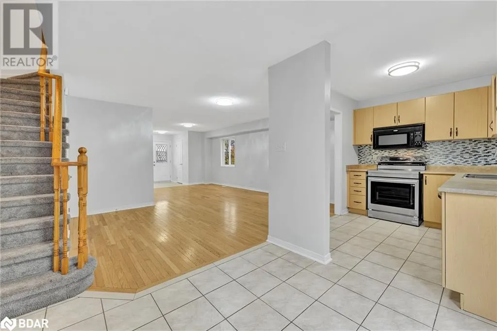 27 ADMIRAL Crescent