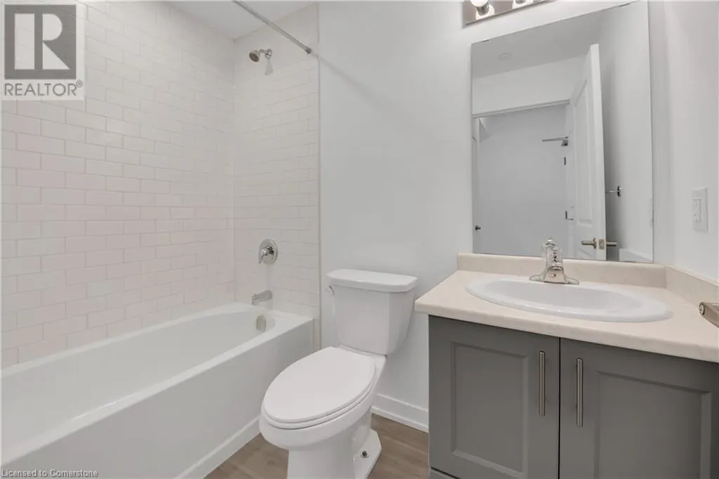 450 DUNDAS Street Unit# 319, #319