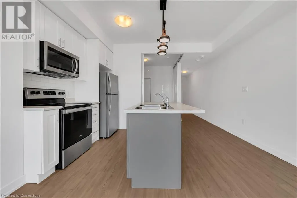 450 DUNDAS Street Unit# 319, #319