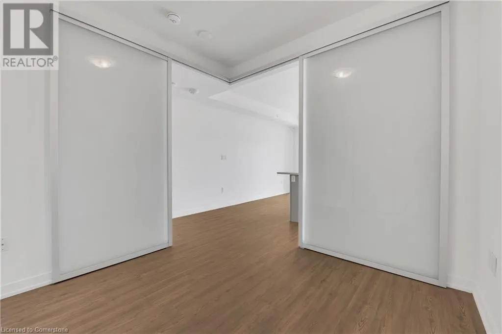 450 DUNDAS Street Unit# 319, #319