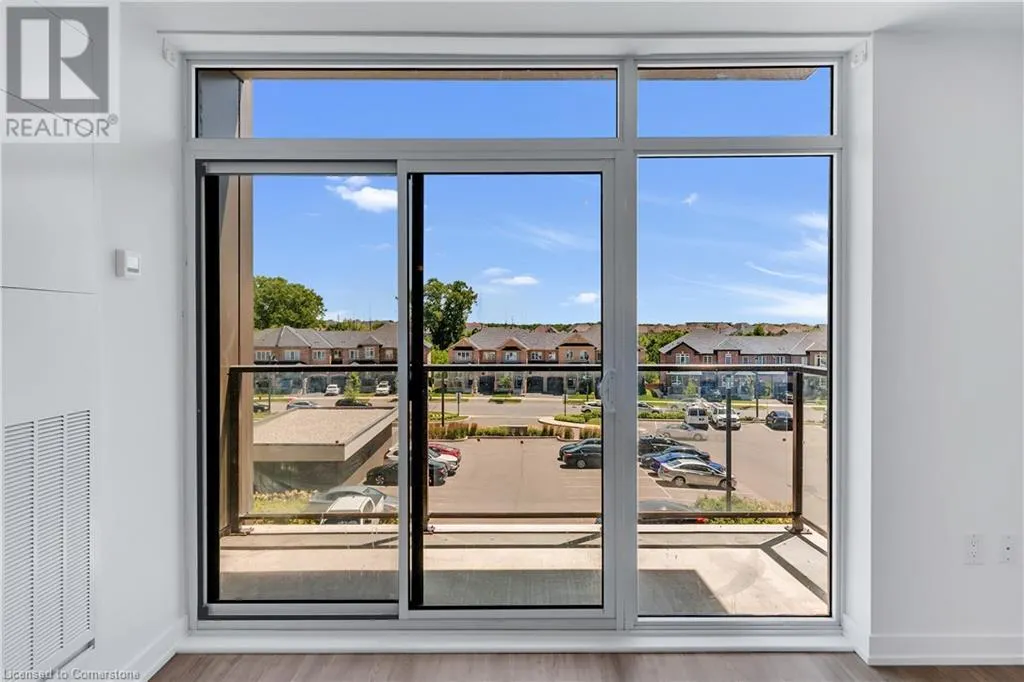 450 DUNDAS Street Unit# 319, #319