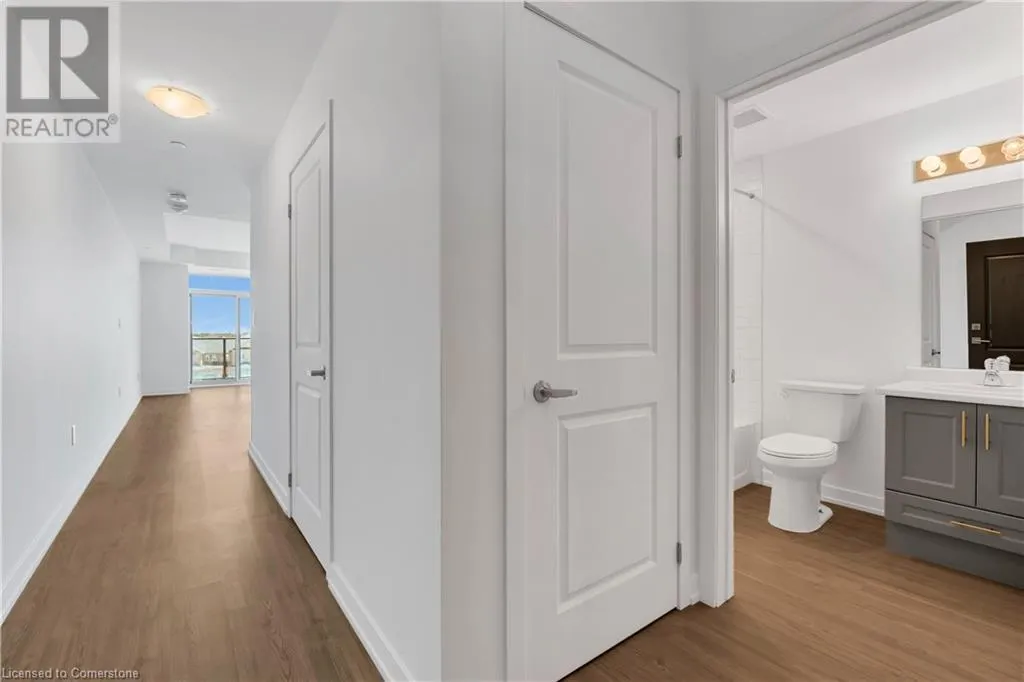 450 DUNDAS Street Unit# 319, #319