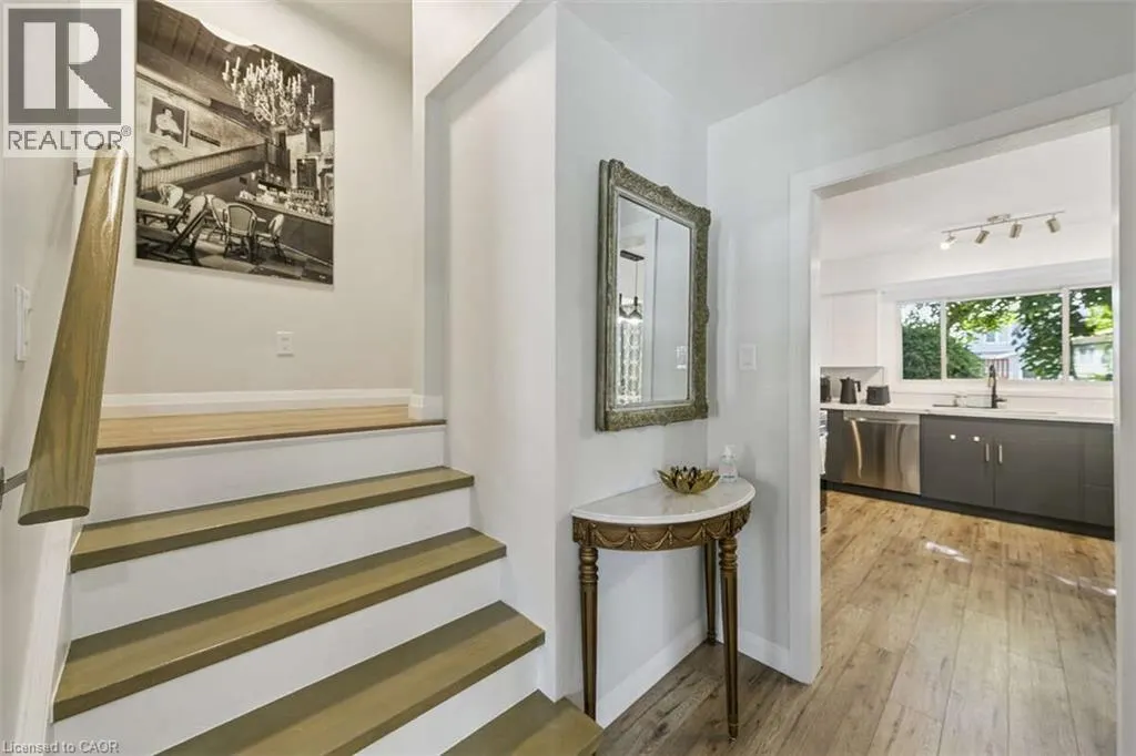 635 BRIDLE Wood
