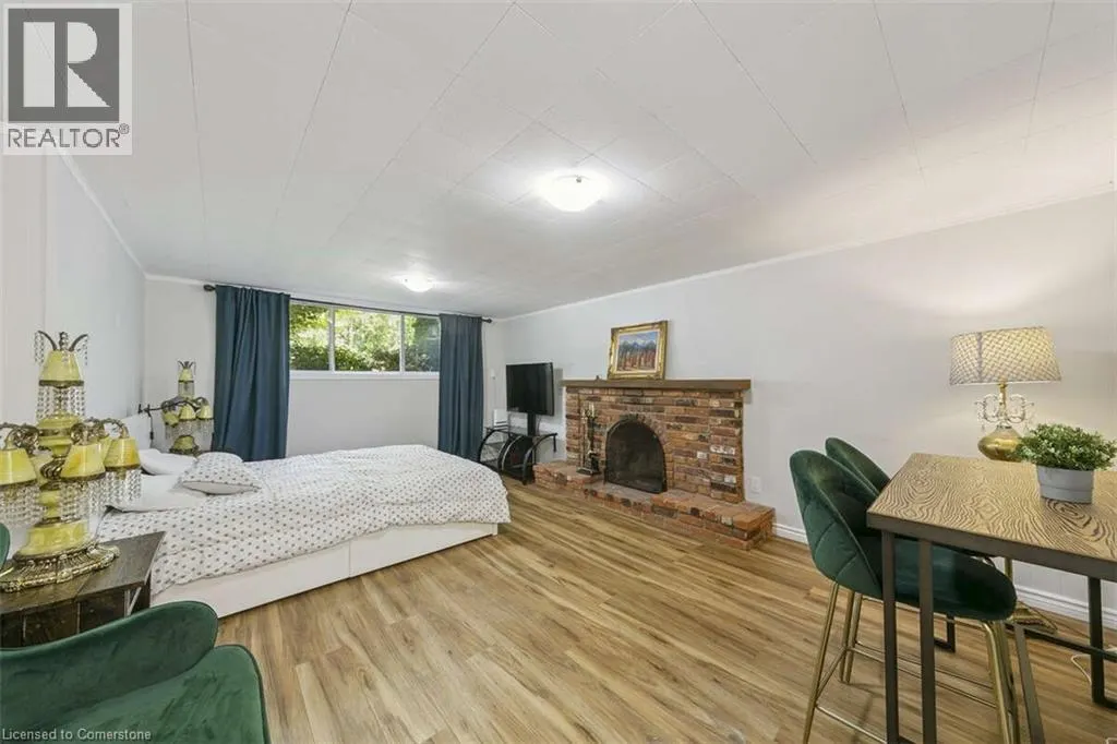635 BRIDLE Wood