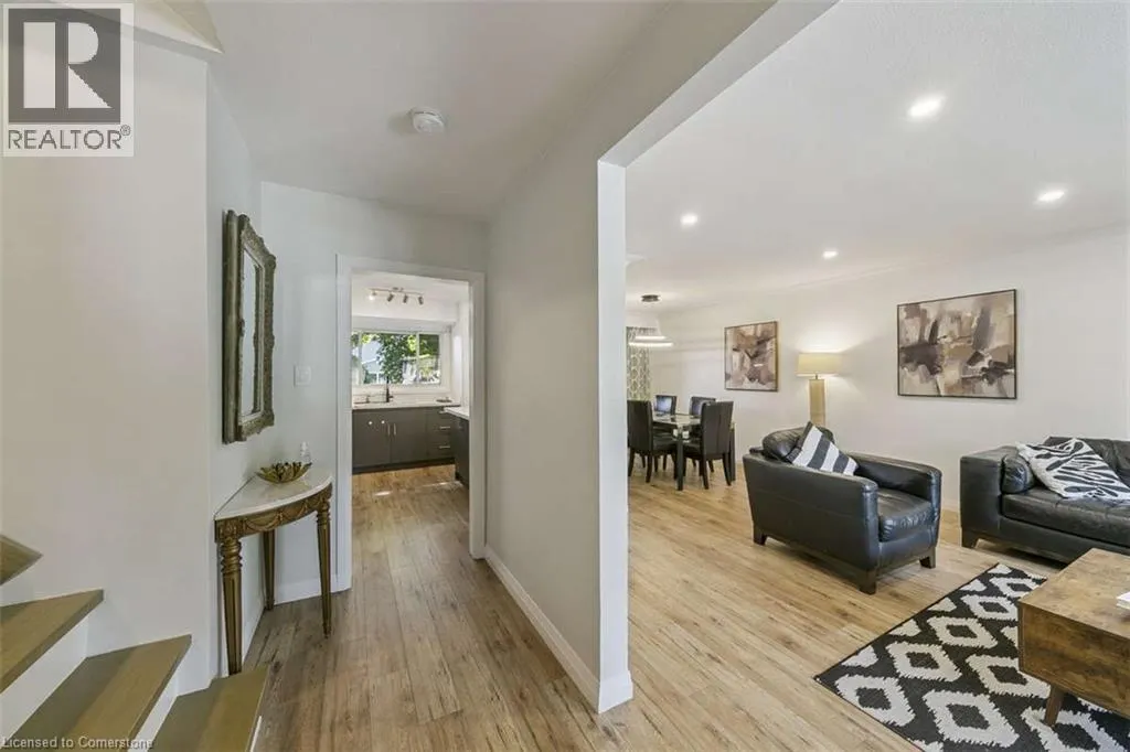 635 BRIDLE Wood