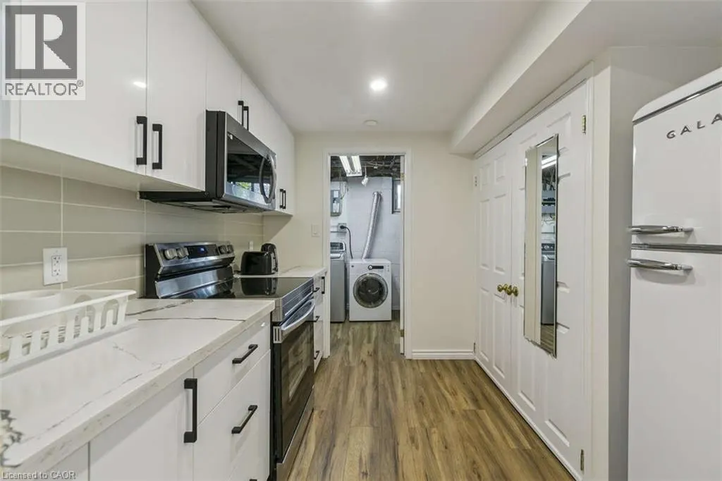 635 BRIDLE Wood