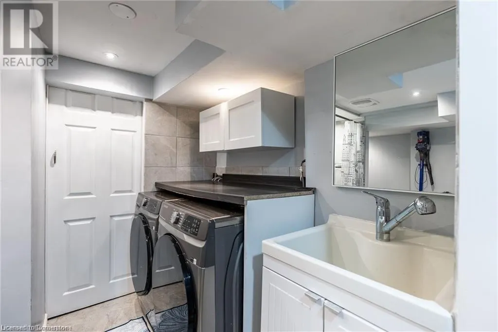 76 MEGNA Court