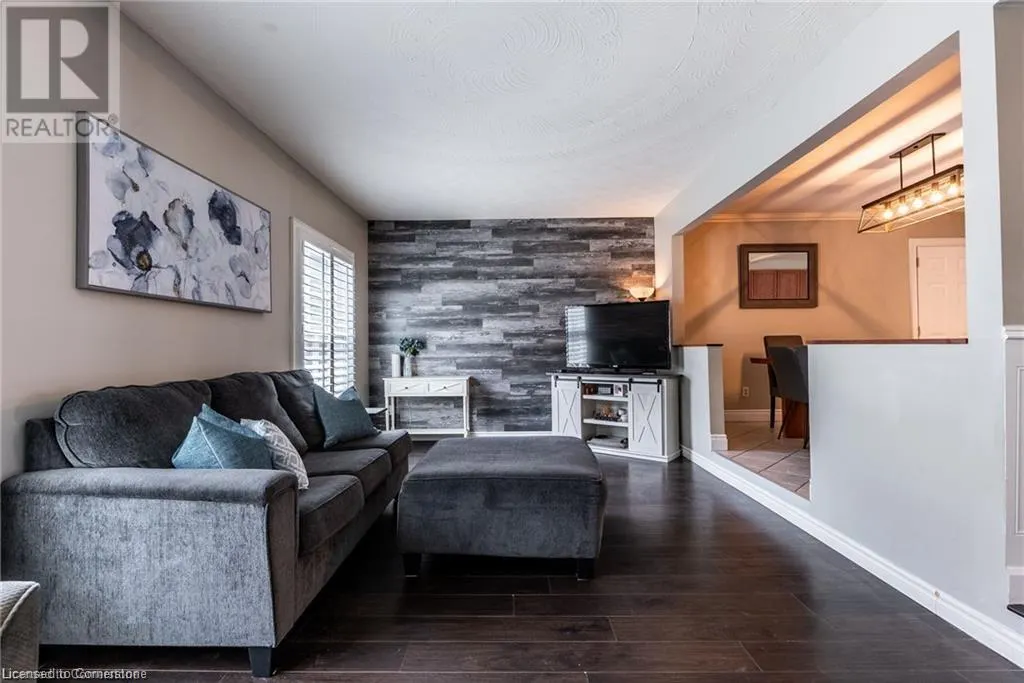 76 MEGNA Court