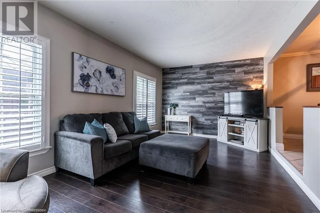 76 MEGNA Court