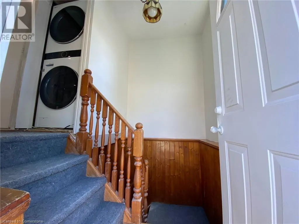 40 BARTLETT Street Unit# UPPER, #UPPER