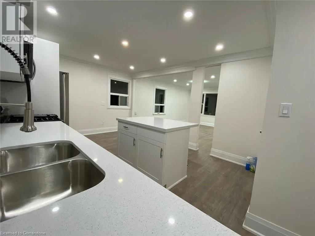 40 BARTLETT Street Unit# UPPER, #UPPER