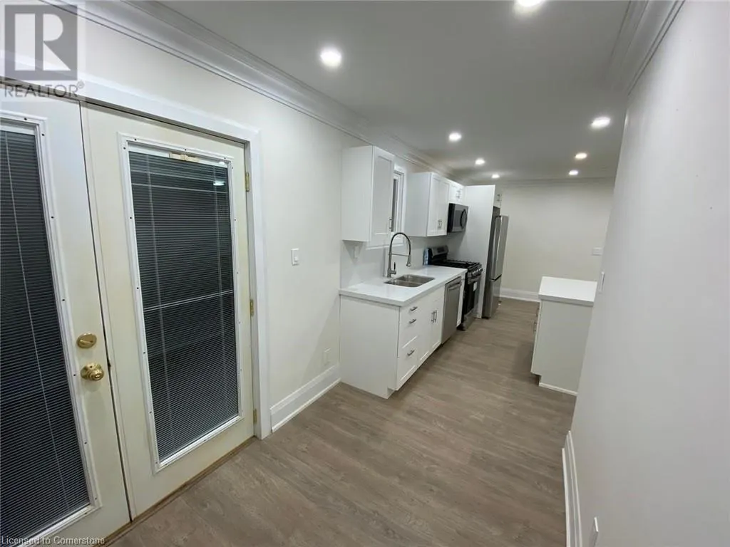 40 BARTLETT Street Unit# UPPER, #UPPER