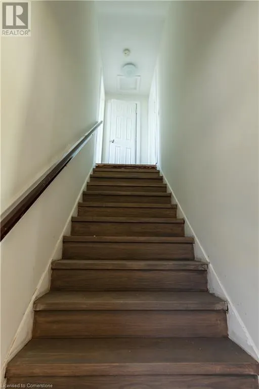 40 BARTLETT Street Unit# UPPER, #UPPER