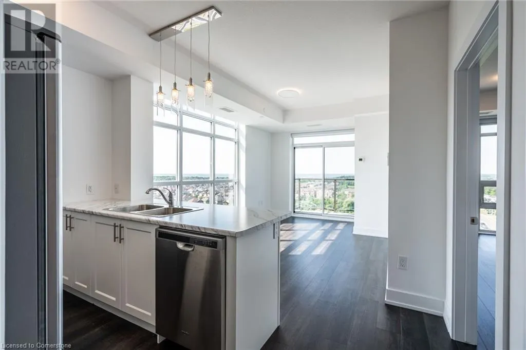 450 DUNDAS Street E Unit# 1111, #1111