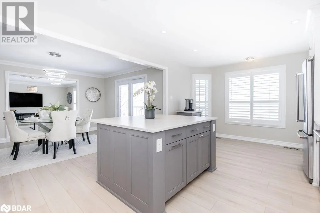 3 STANLEY Avenue