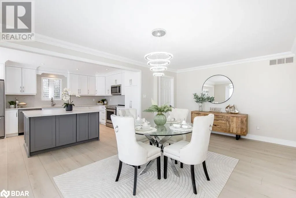 3 STANLEY Avenue