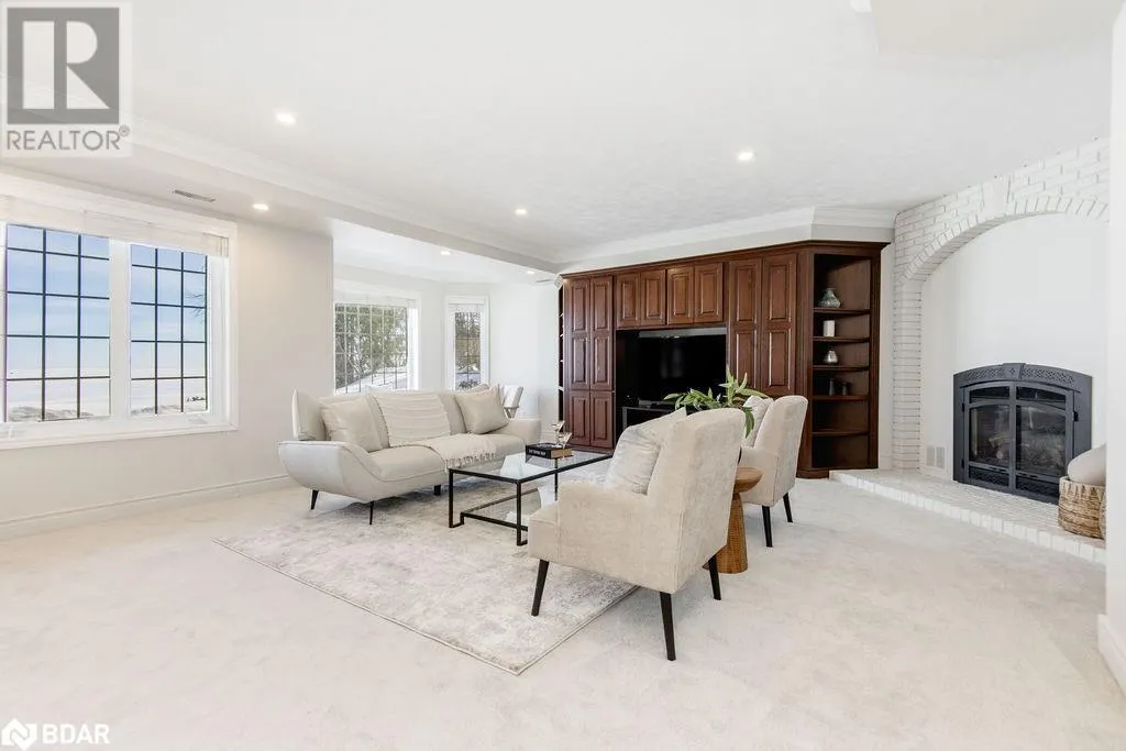 3 STANLEY Avenue