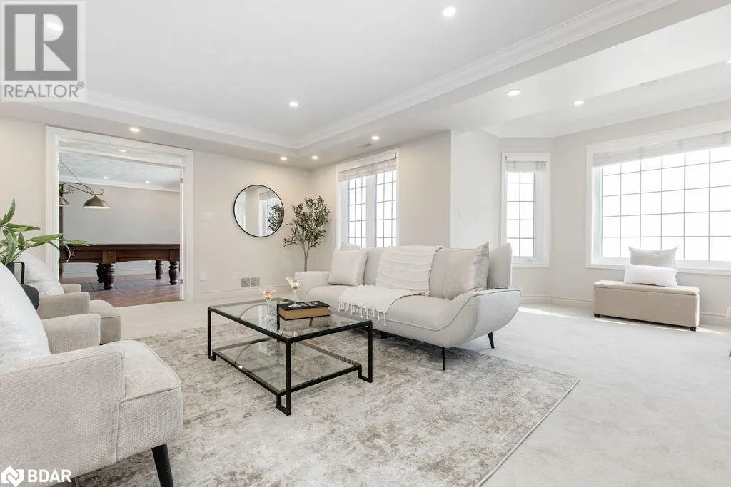 3 STANLEY Avenue