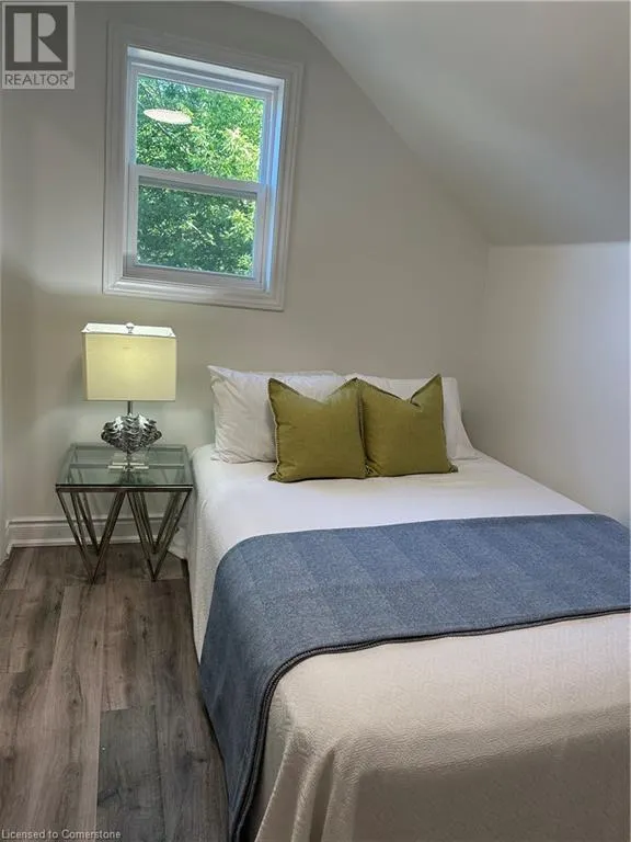 315 SIMCOE Street