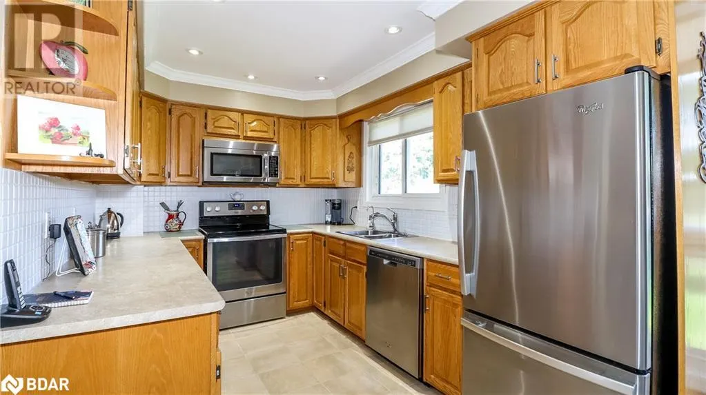 60 CHIEFTAIN Crescent