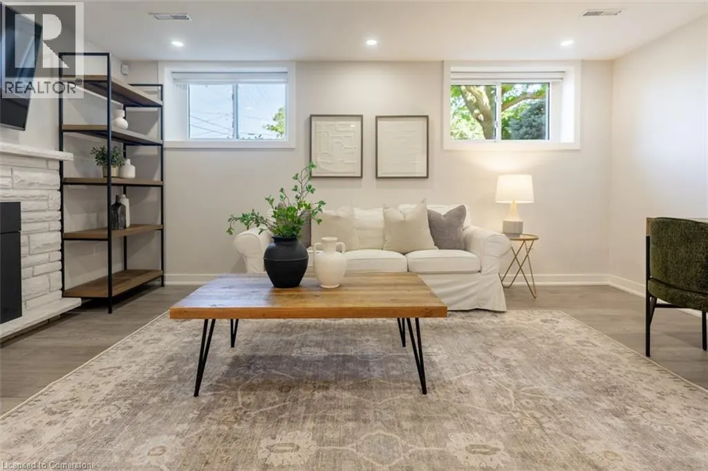 1004 MARLEY Crescent