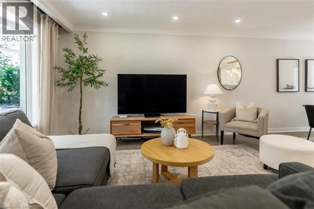 1004 MARLEY Crescent
