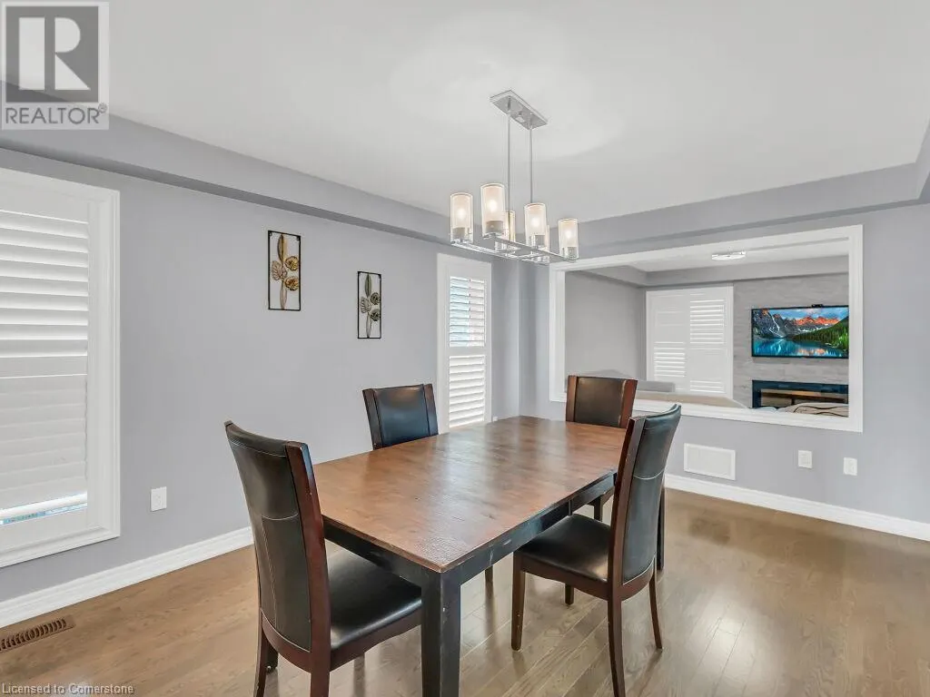 552 LINDEN Drive