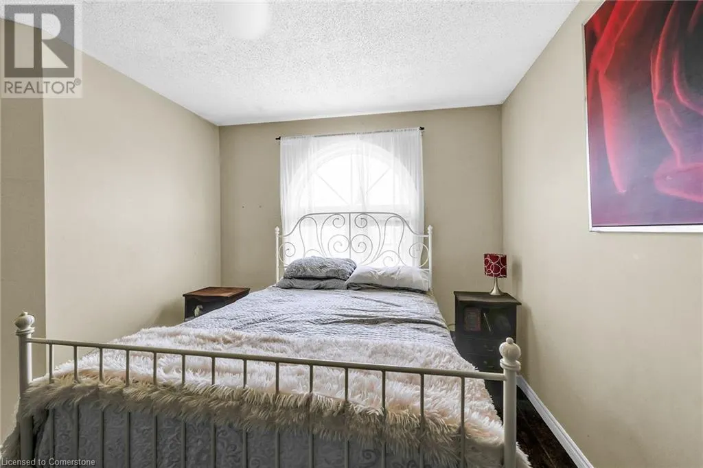 67 PINEWOODS Drive