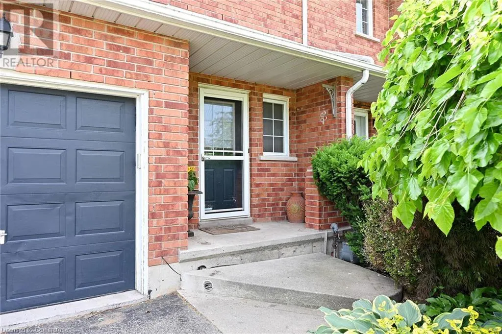 67 PINEWOODS Drive