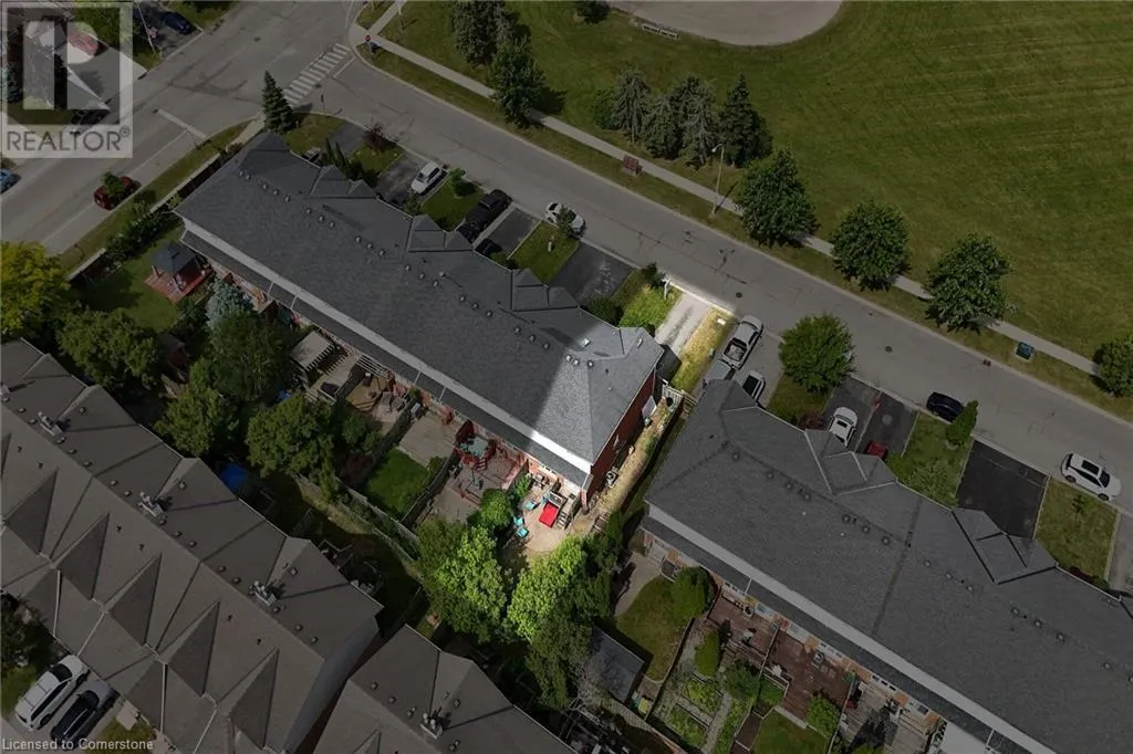 67 PINEWOODS Drive