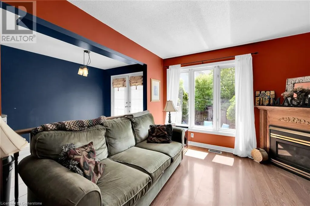 67 PINEWOODS Drive