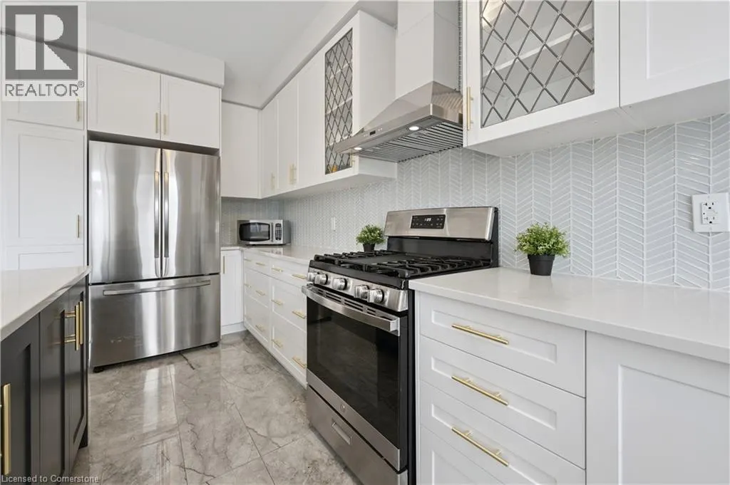 445 ROBERT WOOLNER Street