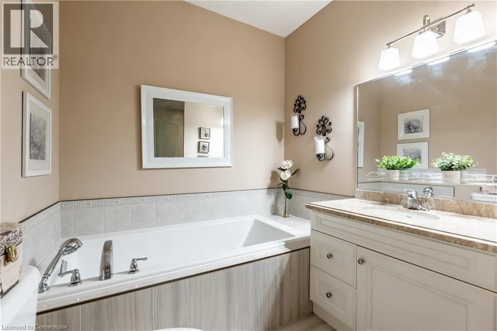6186 DORCHESTER Road Unit# 106, #106