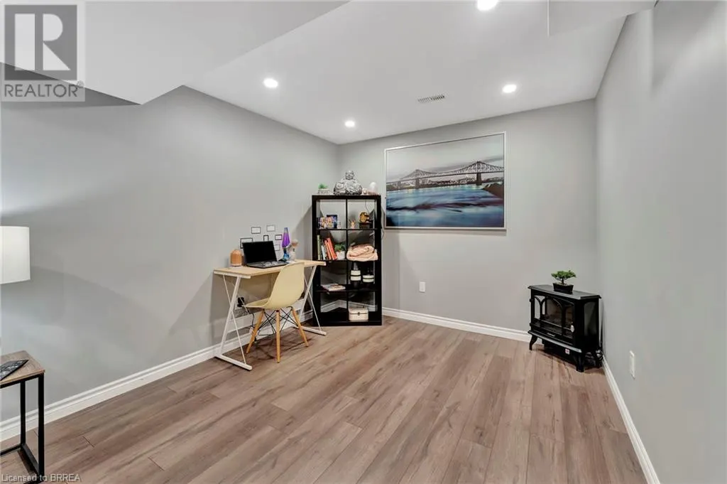 3 CRAWFORD Place