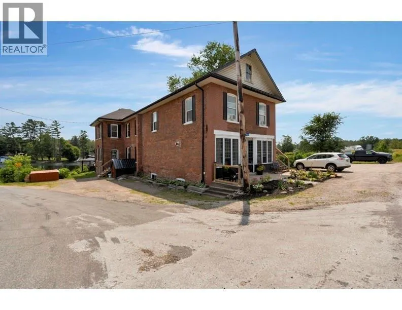 1002 COWBELL Lane