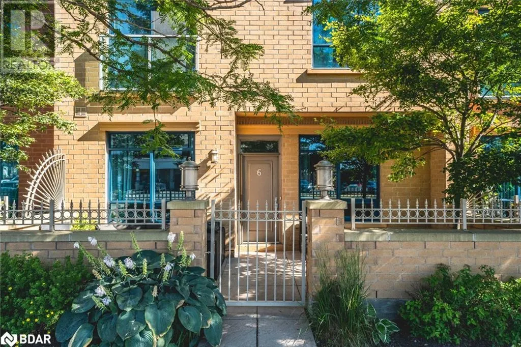 6 VICTORIA Street