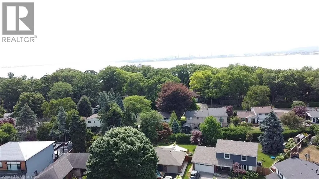 231 BARRYMORE Court