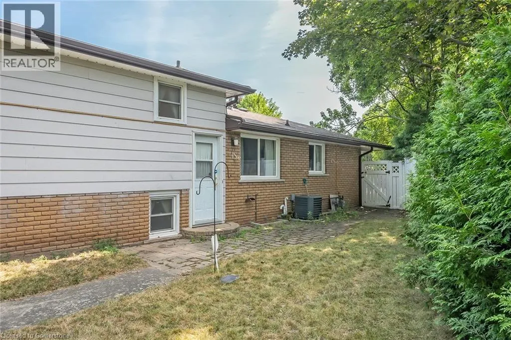 231 BARRYMORE Court